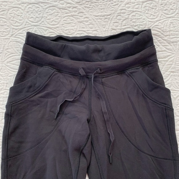 Lululemon Women's Base Runner Pant - Picture 8 of 11